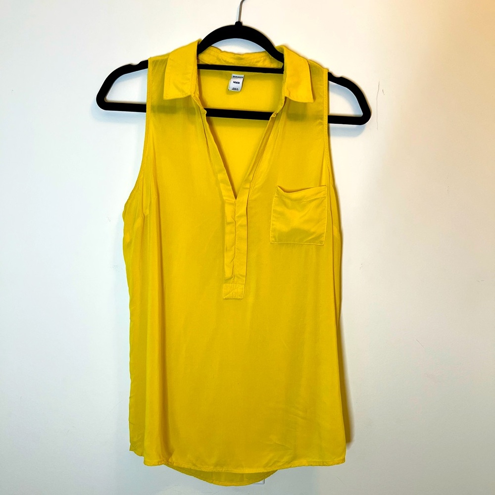 Old Navy Sleeveless Blouse